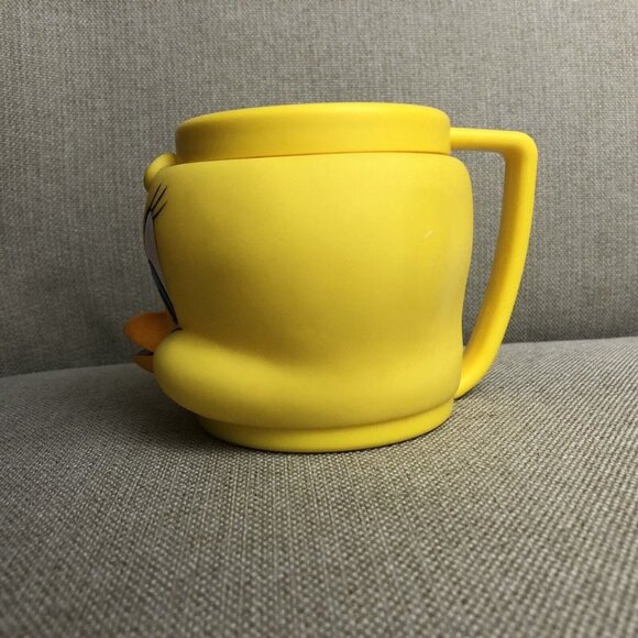 Vintage Looney Tunes Tweety Bird Mug 1992 Warner Bros Plastic Novelty 3D Cup - Picture 3 of 14